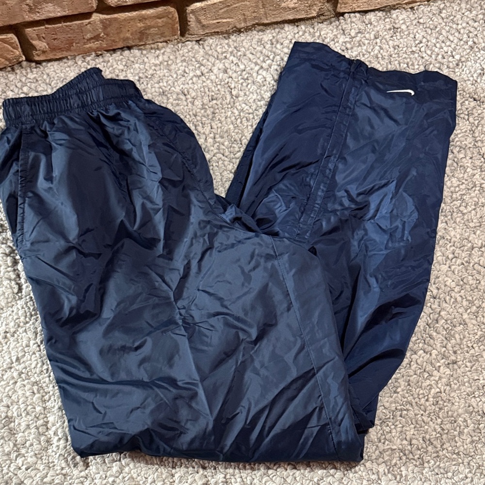 Nike Men's Dark Blue Joggers
